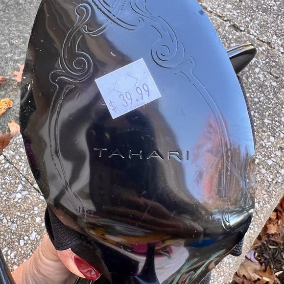 Tahari Ashley Black Sandals - Picture 9 of 11